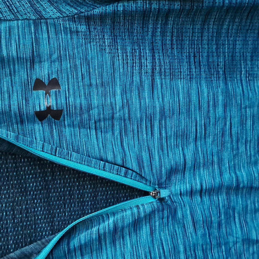 Under Armour Womens Small Green/blue Quarter Zip Light Weight Pull Over. - Picture 3 of 5